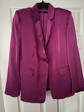 hazel Magenta Satin Single-Button Blazer